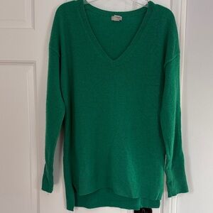 Halogen V-neck Cashmere Sweater